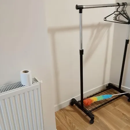 Appartamento Căn Nhà Yên Bình Praga