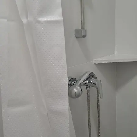 Căn Nhà Yên Bình Appartamento *